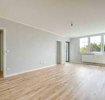 Modernisierte 1-Zimmer-Wohnung mit Balkon und TG-Stellplatz in Troisdorf