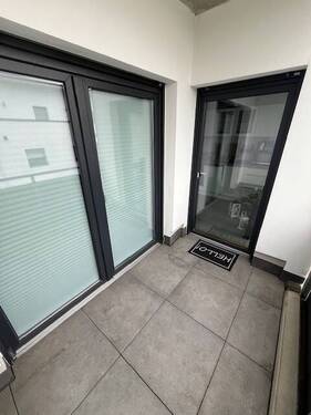 Balkon 2.jpg - 2 Zimmer Etagenwohnung in Bergisch Gladbach