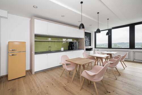 Regus_Lyoner Stern_5166_Frankfurt_Germany_Kitchen. - 