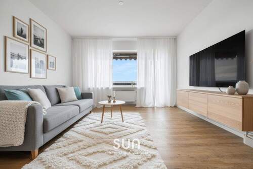 WOHNZIMMER (visualisiert) - WEITBLICK & SONNE PUR - Stilvolle 2-Zimmerwohnung mit Balkon in Pfungstadt