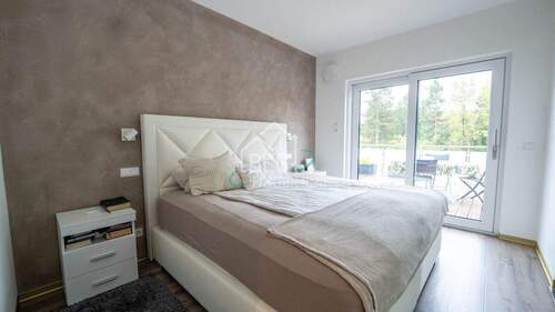 Schlafzimmer Wohnung links - 