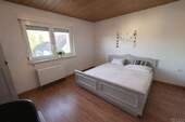 Schlafzimmer OG - 1 Zimmer Einfamilienhaus in Hoppstädten-Weiersbach / Weiersbach