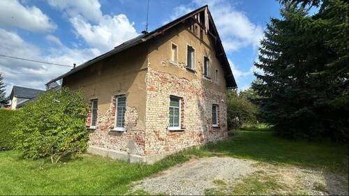 Front- und Seitenansicht - Einfamilienhaus mit 95,00 m² in Ebersbach-Neugersdorf zum Kaufen