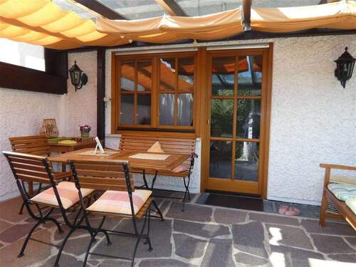 überdachte Terrasse - 