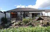 Ostansicht mit Garten - 