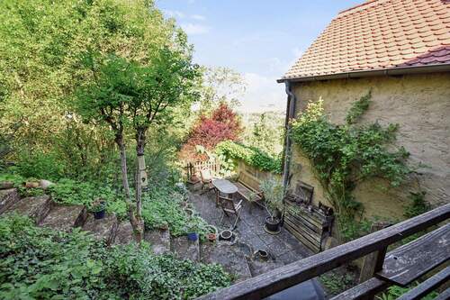 Terrasse und Garten (Wohnung 1) - 1 Zimmer Mehrfamilienhaus, Wohnhaus in Otzberg