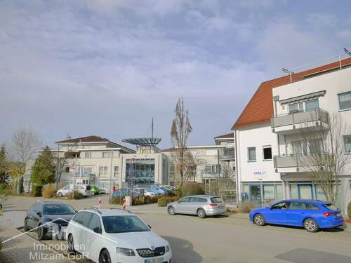 Lage am Seniorenhof - 2 Zimmer Etagenwohnung in Schwanstetten