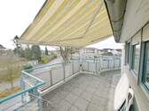 Balkon mit Markise - 
