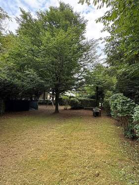 Gemeinschaftsgarten - Etagenwohnung mit 128,00 m² in München zur Miete