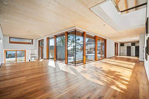 Bild 3 - 9 Zimmer Einfamilienhaus in Neuhausen ob Eck