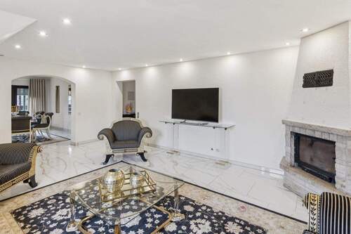 Wohnzimmer - Etagenwohnung mit 138,00 m&sup2; in Kehl zum Kaufen