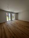 Wohnzimmer & Küche - 3 Zimmer Etagenwohnung zur Miete in Frechen