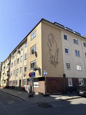Solides Mehrfamilienhaus 1960 - 