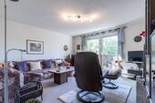 Wohnzimmer - EG links - 1 Zimmer Mehrfamilienhaus, Wohnhaus zum Kaufen in Danndorf