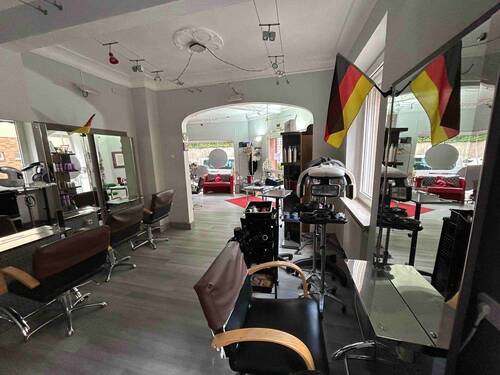 Heute Salon - 3 Zimmer Etagenwohnung in Nürnberg