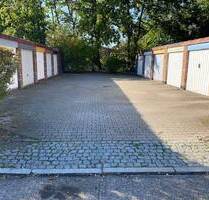 Massive Einzelgarage in der Finnenhaussiedlung -bezugsfrei - Berlin Kladow