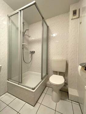 Badezimmer Dachgeschoss - 