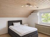 Dachgeschoss-Raum - 