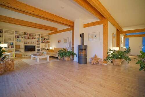 Wohnzimmer - 5 Zimmer Einfamilienhaus in Geestland