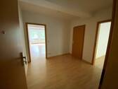 Flur - 2 Zimmer Etagenwohnung in Plauen