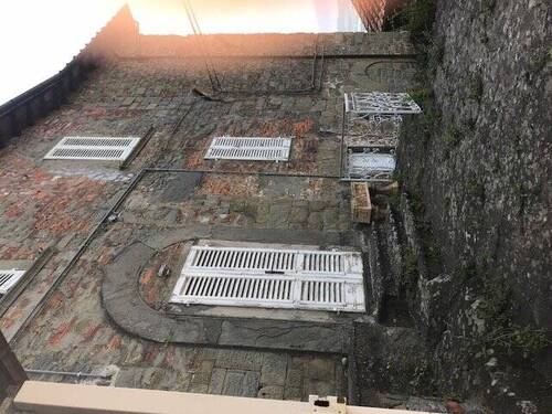 HausansichtEingangsbereich - 4 Zimmer Doppelhaushälfte zum Kaufen in Uzzano