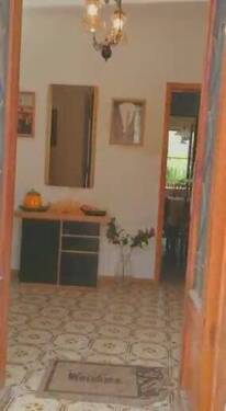 EGEmpfangsdiele - Doppelhaushälfte mit 100,00 m&sup2; in Uzzano zum Kaufen