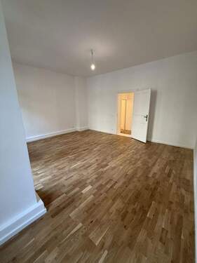 Wohnzimmer - 3 Zimmer Etagenwohnung zur Miete in Berlin