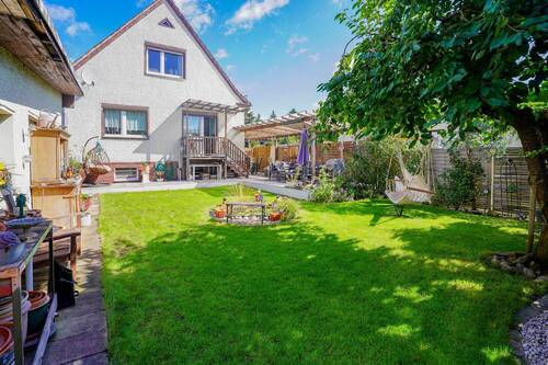 Hausansicht vom Garten - 