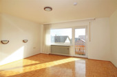 Schlafzimmer mit Zugang zum Balkon - 