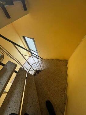 13 Treppenhaus zum OG und DG - Mehrfamilienhaus, Wohnhaus mit 380,00 m&sup2; in Karlsdorf-Neuthard zum Kaufen