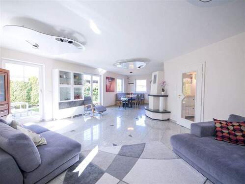 Wohn/Essbereich - 8 Zimmer Einfamilienhaus in Mammendorf