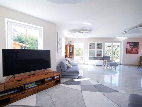 Wohnzimmer - Einfamilienhaus mit 272,50 m&sup2; in Mammendorf zum Kaufen