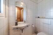 Tageslicht-Gäste-WC - 