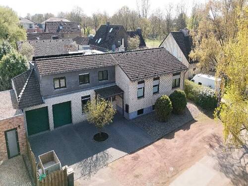 Luftaufnahme - 6 Zimmer Einfamilienhaus zum Kaufen in Geldern