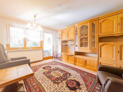 Wohnzimmer mit Terrassenzugang - Doppelhaushälfte mit 113,10 m² in Berlin - Pankow zum Kaufen