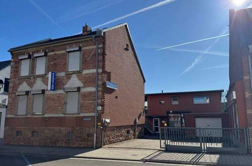 Vorder- und Hinterhaus - Mehrfamilienhaus, Wohnhaus zum Kaufen in Halle (Saale)