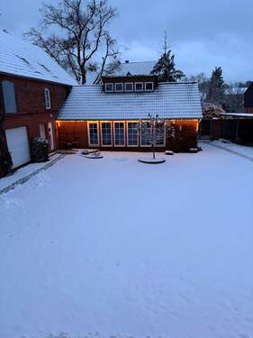 Hof im Winter .jpeg - Einfamilienhaus mit 233,00 m&sup2; in Stendal zum Kaufen