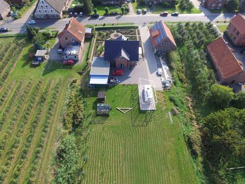 Dronen-Ansicht - 7 Zimmer Einfamilienhaus zum Kaufen in Jork