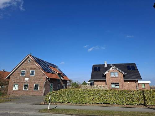 Ansicht & Nebengebäude - 7 Zimmer Einfamilienhaus in Jork