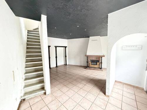 Zimmer EG - 3 Zimmer Mehrfamilienhaus, Wohnhaus in Sulzbach/Saar