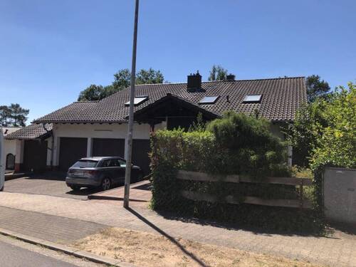 Strassenansicht - Wohnung in Blieskastel - 1.130,00&nbsp;EUR Kaltmiete, ca.&nbsp; 185,00&nbsp;m&sup2;&nbsp;Wohnfl&auml;che