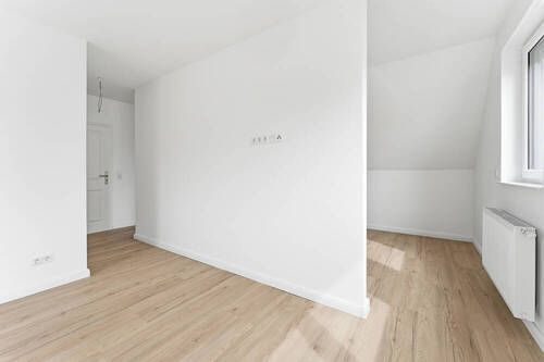 Schlafzimmer mit Ankleidebereich DG - 