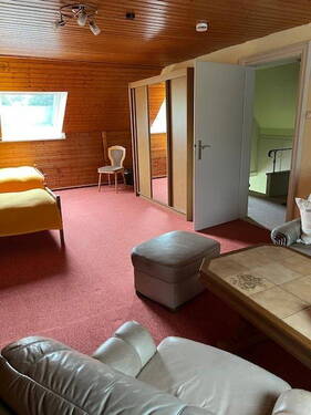 Dachgeschosszimmer 1 - 