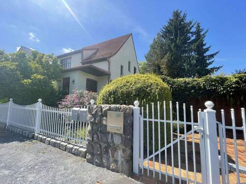 1. - 6 Zimmer Einfamilienhaus zum Kaufen in Berlin