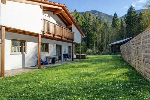 Außenansicht (Frühling visualisiert) - 5 Zimmer Einfamilienhaus zum Kaufen in Schliersee / Josefsthal