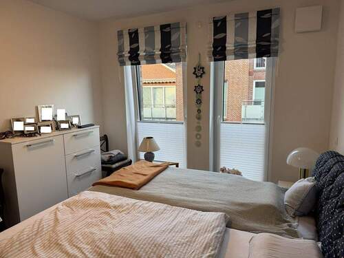 Schlafzimmer (2).JPG - 