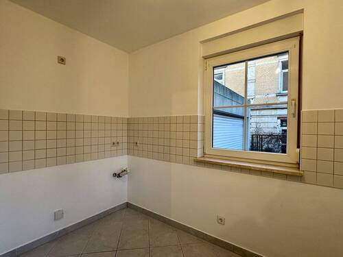 Küche mit Fliesenspiegel - 