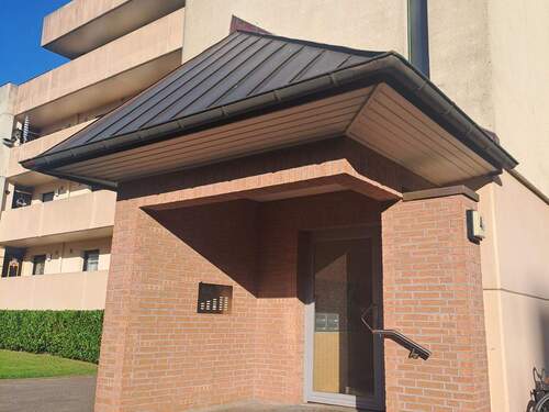 Eingang - 5 Zimmer Etagenwohnung zum Kaufen in Neumünster