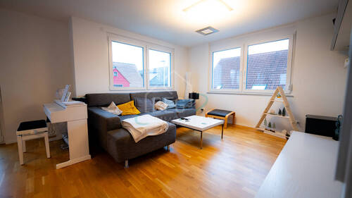 Wohnzimmer - 4 Zimmer Etagenwohnung zum Kaufen in Abstatt