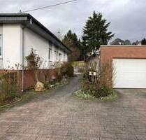 Einfamilienhaus im Bungalowstil mit idyllischem Garten - Weyer